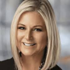 Maureen Ames's Instagram, Twitter & Facebook