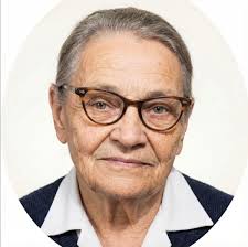 MAESTRAS DE MATAGALPA: LUCILA ARAUZ CANTARERO DELCOLEGIO SANTA TERESITA. E.  Kühl (Foto coloreada por MatagalpAndandoAyeryHoy) Lucila Arauz Cantarero,  hija de Marcos Arauz Arnesto y Josefa Cantarero Tinoco. Nació en Matagalpa  en 1888.