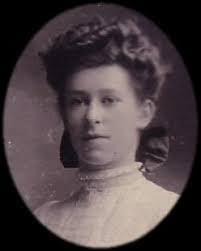 Rhoda Harris's Instagram, Twitter & Facebook