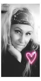 So I just got an email from the hospital here notifying me that my  endocrinologist is quiting and that I have to find a new one.