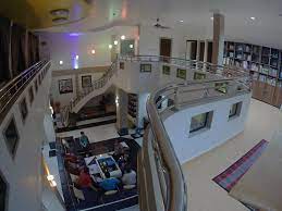 Kehidupan suku dayak pedalaman kalimantan barat di rumah panjang 32. Video Rumah Panjang Moden Yang Gila Awesome Mynewshub