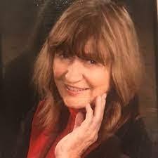 Esmeralda Duque's Instagram, Twitter & Facebook