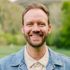 A year and a half ago I majorly stepped out of my comfort zone… My brother… 