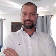 In 1999 I started my career as an Administration Intern at Cargill.