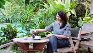 Omah sendok, restoran khas jawa di jakarta yang bikin kamu kangen kampung halaman. Omah Sendok Restoran Bergaya Jadul Di Jantung Ibukota
