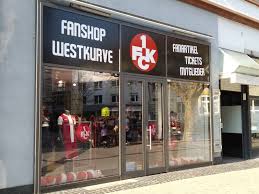 Ebay kleinanzeigen fck trikot kaiserslautern. Neuer Fanshop Westkurve In Der Riesenstrasse 15 Internet Fanclub Roteteufel De