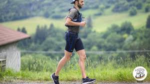 Duececentoventi chilometri in trentuno ore. La performance solitaria di Thomas  Capponi