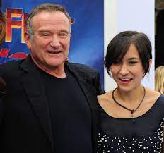 Robin Williams's daughter Zelda forced to delete Twitter after being  'trolled' over father's death | The Independent | The Independent