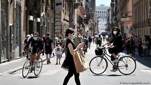 Tutti i numeri del coronavirus in italia: Italien Verscharft Corona Einschrankungen Aktuell Europa Dw 16 08 2020