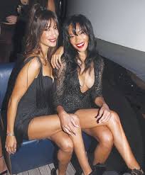 Η αφροδίτη μπάρμπα είχε λάβει μέρος στις οντισιόν του gntm2 και είχε περάσει στη φάση των bootcamp. Mpoytakia E3w Sto Birthday Party Ths Mparmpa