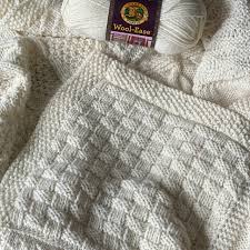Looking for a border for your crochet blanket? Ravelry Traveling Knit Afghan Border Pattern By Vanessa Coscarelli Black