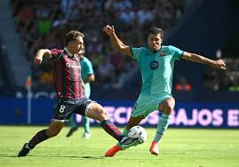 Com sufoco no fim, Barcelona vence Levante em jogo de seis gols - Gazeta Esportiva