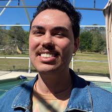 Hi Facebook!!!!! This is my self introduction. HMU everyone!! 🙂 I would  love to talk with anyone and everyone. So hmu. Let's talk !!!