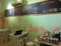 Check it out after walking around, let's get coffee fix … Dreamz Bakery Kota Damansara Cookie Box Bakery Coffee Shop