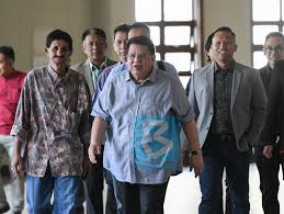 Jul 16, 2021 · (bernama pic) putrajaya: Ku Nan Becomes Emotional After His Assets Are Made Public