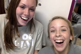 How to contact owners of missing socks in a washer?