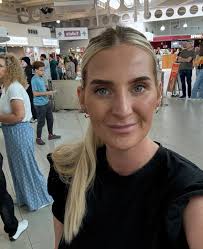 It's tiring all this travelling , a wonderful pit stop with family and  friends in wales 🏴󠁧󠁢󠁷󠁬󠁳󠁿 before the ⛴️ to Ireland 🇮🇪 today 💚