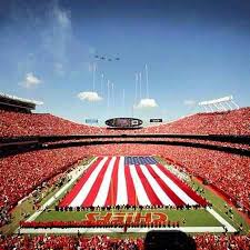 It is one of the most iconic stadiums in the nfl, and holds the world record for the loudest crowd roar at a sports stadium at 142.2 dba. Since Everyone Is Posting Chiefs Phone Backgrounds Here S Mine Kansascitychiefs