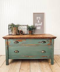 Chippy Chest Painted In My Favorite Milk Paint Oldbarnmilkpaint Color Farmstead The Top Of Thi Chippy Painted Furniture Painted Furniture Furniture Makeover