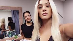 Mia Beaton's Instagram, Twitter & Facebook