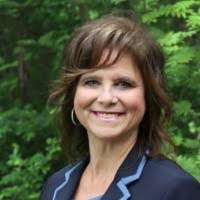 Julie Ellsworth's Instagram, Twitter & Facebook