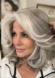 28 HAIRSTYLES FOR WOMEN OVER 70