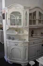 Kreidefarbe und schleifen in den meisten fällen entsteht der typische shabby look durch einen zwar frischen und neuen, aber gewollt ungleichmäßigen anstrich. Shabby Chic Kuchenbuffet Caseconrad Com