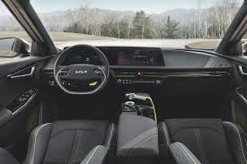 Hier finden sie informationen zu verbrauch, leistung, abmesssungen und viele weitere daten. Kia Veroffentlicht Ausfuhrliche Details Und Preise Des Crossover Ev6 Elektroauto News Net