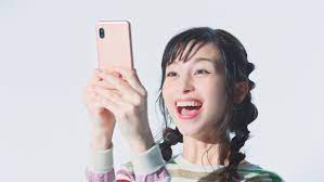 女優でモデルの 中条あやみ （24歳）が、世界で毎月4億7,000万人以上が利用しているビジュアル探索ツール「pinterest」の日本初となるブランド広告キャンペーンに出演。 テレビcm「pinterest インテリア篇」の放映を5月29日より開始する。 ä¸­æ¡ã‚ã‚„ã¿ã¯ ã‚³ãƒ³ãƒ­ï¼'å£ æ–°cmã§ç‰©ä»¶æŽ¢ã— Tokyo Headline