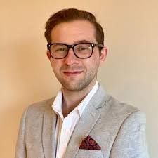 Sam Irving's Instagram, Twitter & Facebook