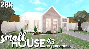 Open me this is one of the first times ive ever made a 3 story house and now i know why they take forever lol. Gwen Yt Roblox Bloxburg Aesthetic Speedbuilds Fotos Facebook