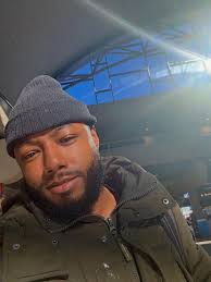 I fall in love with myself and I want someone to share it with me”