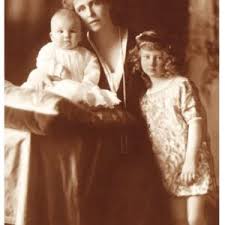 „era de datoria mea să îi servesc pe ceilalţi, în acord cu regulile. Principesa Irina A Greciei Principesa Ileana Regina Maria A Romaniei Regina Maria A Serbiei Principesa Elena Muzeul Virtual