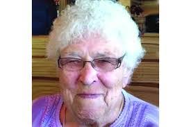 Darlene Warrick's Instagram, Twitter & Facebook