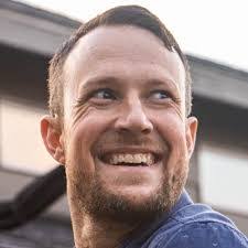 Carmen Howell's Instagram, Twitter & Facebook