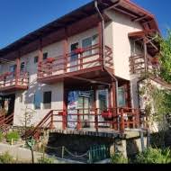 Bar, foisor in curte, gradina/curte, gratar/barbeque, internet wireless, parcare, plata cu cardul, restaurant, sala de mese, se accepta animale, terasa, transport auto Cazare Murighiol 43 ProprietÄƒÈ›i RezervÄƒri Necomisionate