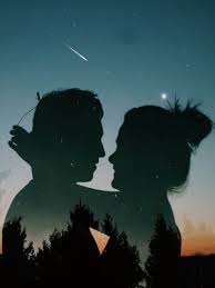 Over 40,000+ cool wallpapers to choose from. Love Under The Stars 4k Ultra Hd Mobile Wallpaper