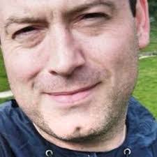 Leigh Dowd's Instagram, Twitter & Facebook