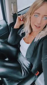 Brittany Arrowood's Instagram, Twitter & Facebook