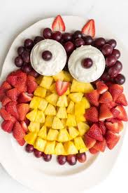 Veggie trays & fruit trays gone wild! Fruit Plate Fruit Platter Ideas