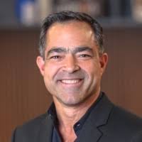 60+ perfiles de «Selman»