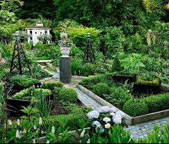 Potager With Raised Beds By Roland Persson Kitchen Garden Jardin Potager Bauerngarten Kokstradgard Garten Garten Ideen Garten Landschaftsbau