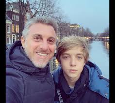 Foto: Joaquim, filho mais velho de Angélica e Luciano Huck, já viajou com o  pai para o Japão