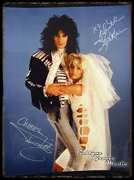 I don't know about you, but just looking at these photos of nick rhodes (the keyboardist for duran duran) all dolled up for his 1984 wedding to model and iowa department store heir, julie anne friedman, gave me both a cavity and a contact high. Heather Locklear And Tommy Lee Wedding Picture Shoot 1986 Tommy Lee Motley Crue Heather Locklear Tommy Lee