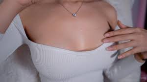 Deerlong Tits Close Up