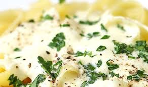 Olive Garden Alfredo Sauce Recipe Video Olive Garden Alfredo Sauce Recipe Restaurant Recipes Olive Garden Alfredo Sauce