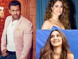 In this post or article, i am going to explain about the wife of the real khan. Salman Khan Romancing Actresses 5 Times Salman Khan Romanced Actresses Who Are Almost Half His Age On Screen