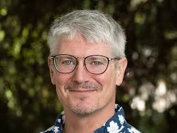 Aaron Eakman's Instagram, Twitter & Facebook