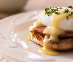 The Easiest Hollandaise Sauce You Ll Ever Make To Take Your Eggs Benedict Game To The Next Level Recipe Easy Hollandaise Easy Hollandaise Sauce Breakfast Ingredients