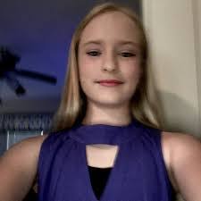 Eleanor Deaton's Instagram, Twitter & Facebook